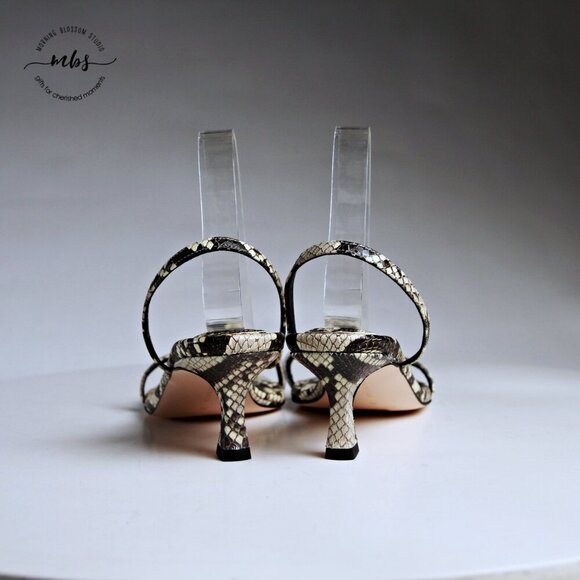 NIB Good American Standout Snake Print Square Toe Sandals Gray Gold Women 9.5 - Picture 8 of 16